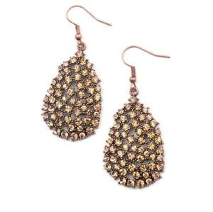 Dazzling Goldtone/Brass Rhinestone Earrings NWOT